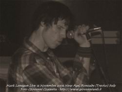 121104_lanegan_tv_02.jpg