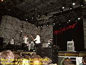 rockinidro20050902_thehives_05.jpg
