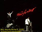 rockinidro20050902_thehives_20.jpg